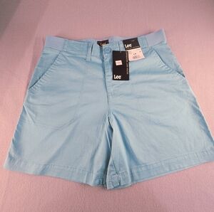 Lee Casual Blue Women's Shorts Size 8M. Comfort Stretch Side Waistband. NWT